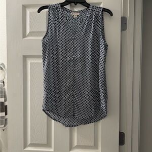 Sleeveless Blue and White Geometric Top
